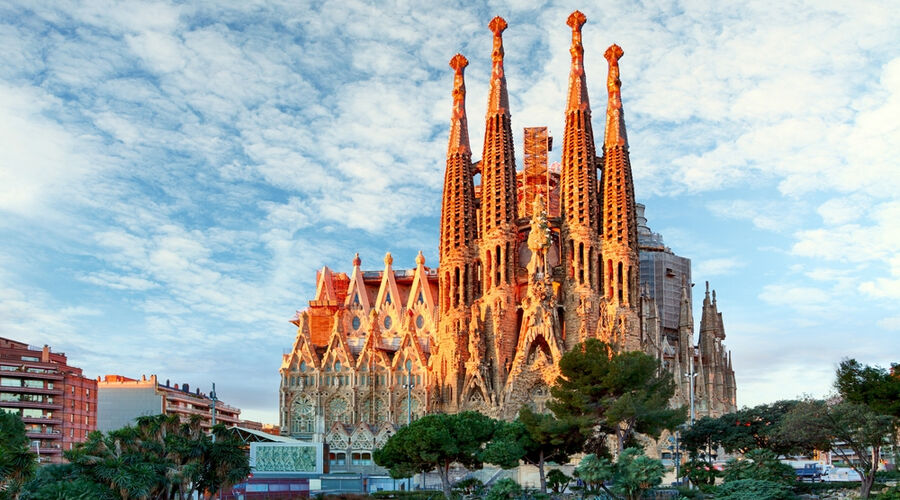 Viva İspanya ve Endülüs Turu / 6 Gece Otel Konaklaması PGS HY BCN-MAD