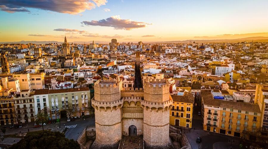 Pegasus Hava Yolları İle Grand İspanya ve Endülüs Turu / 6 Gece Otel Konaklaması MAD-BCN Tüm Turlar Dahil