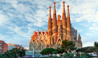 Viva İspanya ve Endülüs Turu / 6 Gece Otel Konaklaması PGS HY  BCN-MAD