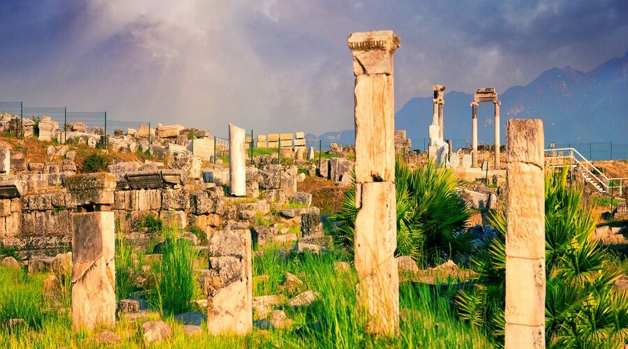 İzmir Çeşme Kuşadası Pamukkale Turu 2 Gece