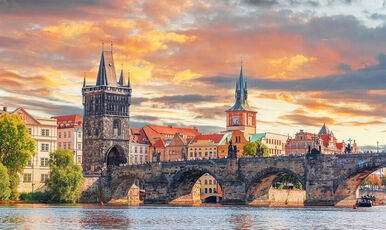 Ajet ile Viva Orta Avrupa Hallstatt 5 Ulke Turu PRG-BUD